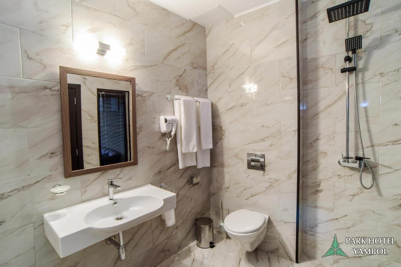 Park-Hotel Ямбол Экстерьер фото