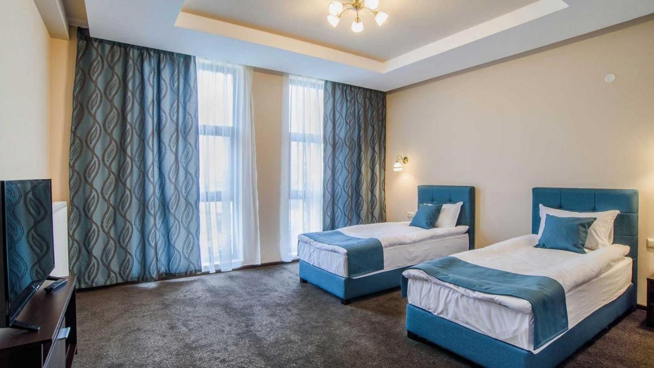 Park-Hotel Ямбол Экстерьер фото