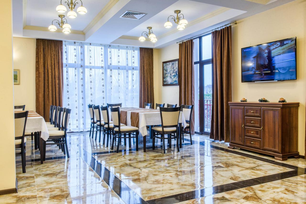 Park-Hotel Ямбол Экстерьер фото