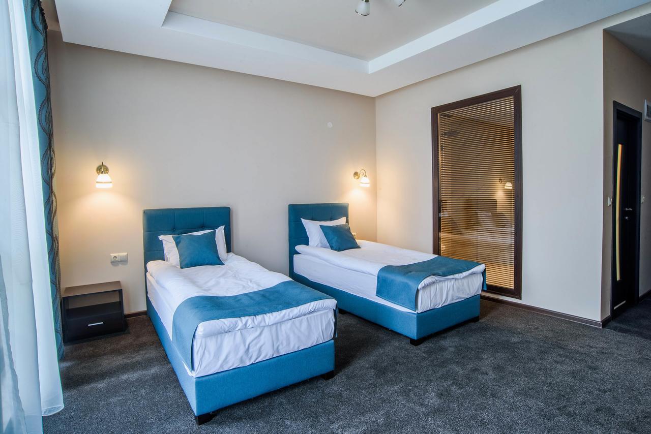 Park-Hotel Ямбол Экстерьер фото